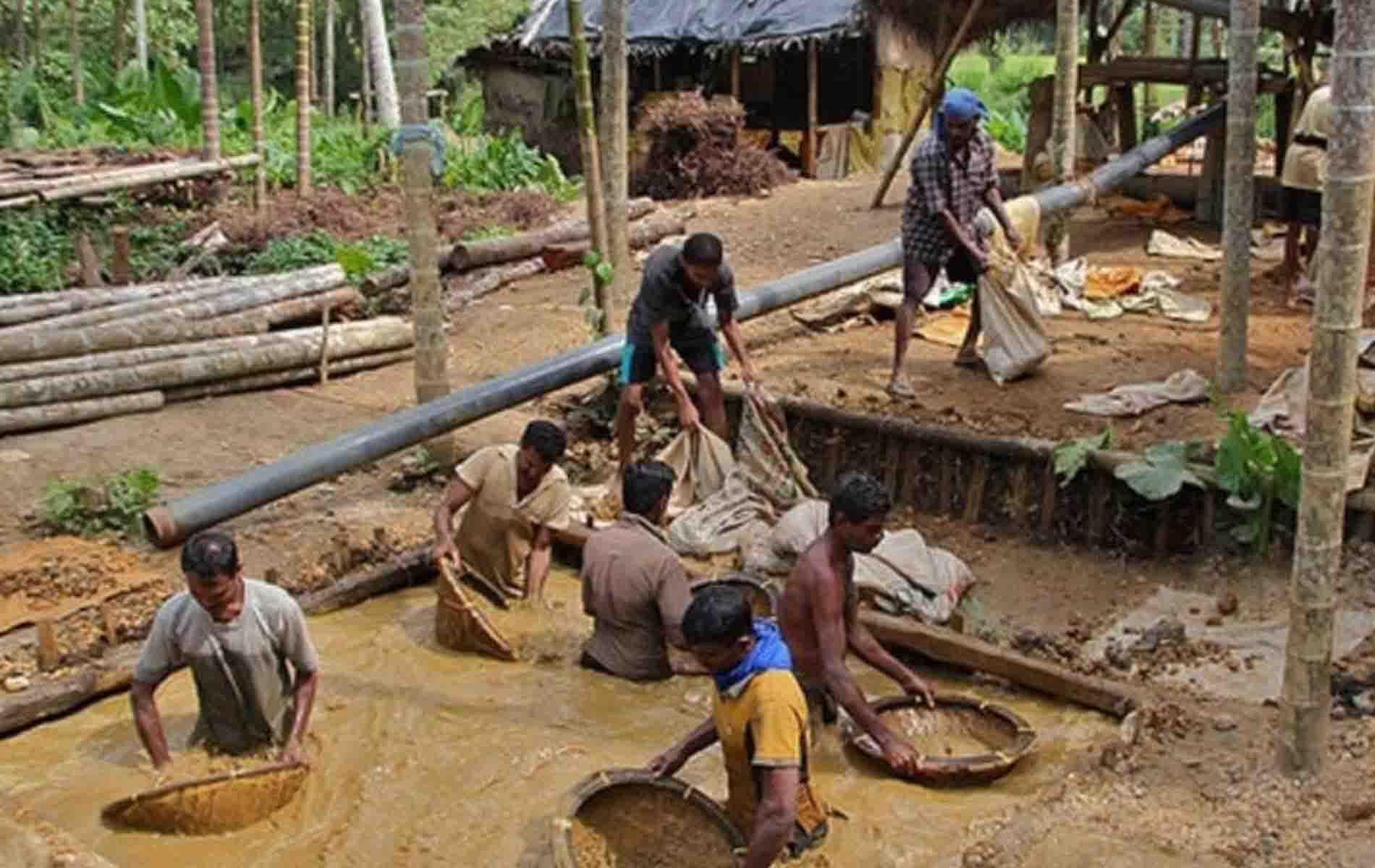 Moonstone Gem Mining Centre