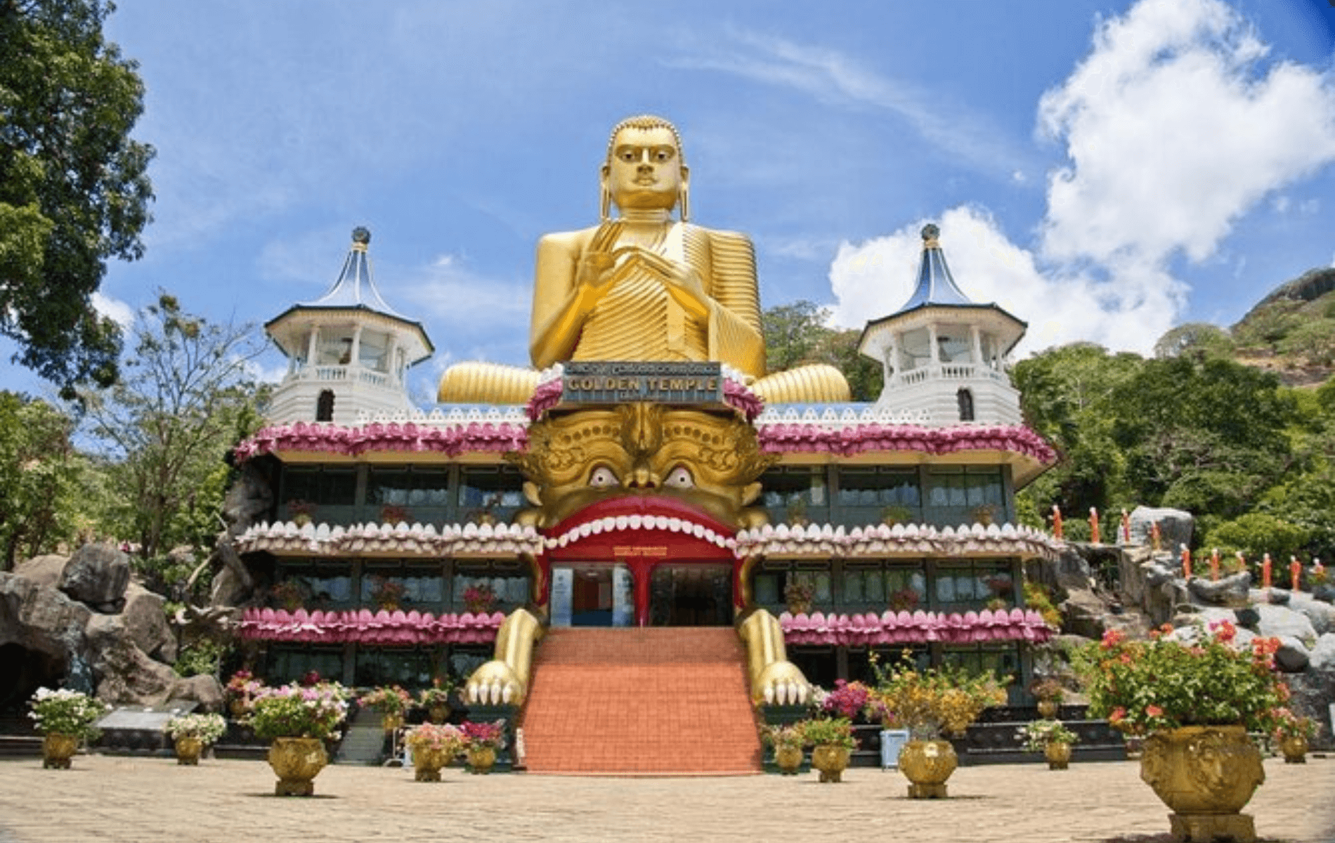 Transfer to Kandy – Dambulla Cave Temple – Explore Kandy