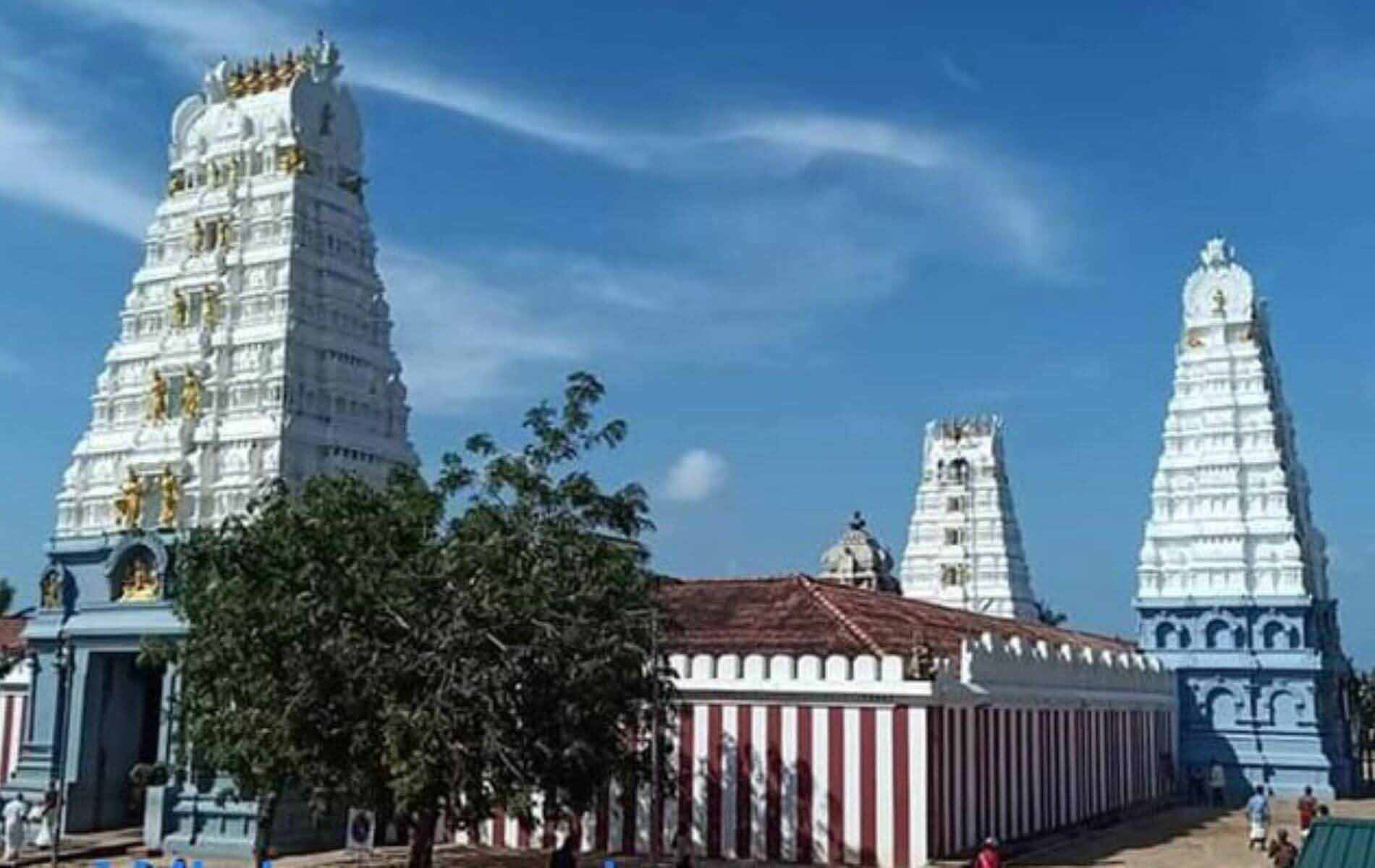 Munneswaram & Manavari Temples in Chilaw / Transfer to Anuradhapura