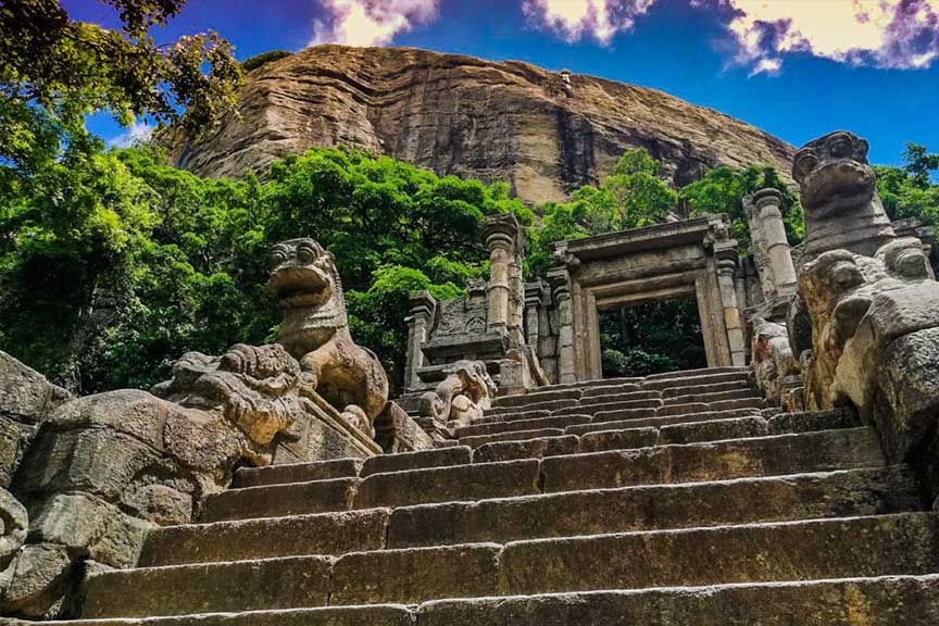 Visit to Sithulpawwa Rock Temple